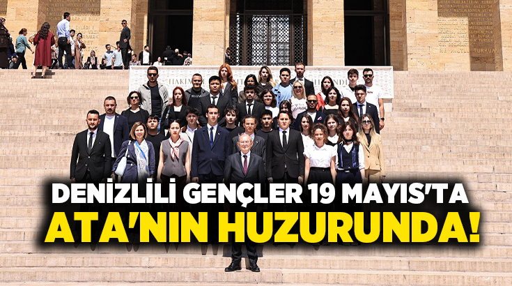 Ulu Önder Gazi Mustafa Kemal Atatürk’ün mozolesine çelenk sunan heyet,