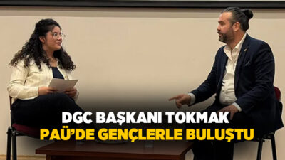“Gazeteciliğin temeli sevmek ve heyecanı korumaktır” diyen Özkan Tokmak, öğrencilere