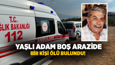  Kütahya'nın Tavşanlı ilçesinde boş arazide yaşlı bir adam, otomobilinin yanında