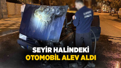 Kayseri’nin Melikgazi ilçesinde seyir halindeyken alev alan otomobil, itfaiye ekiplerinin